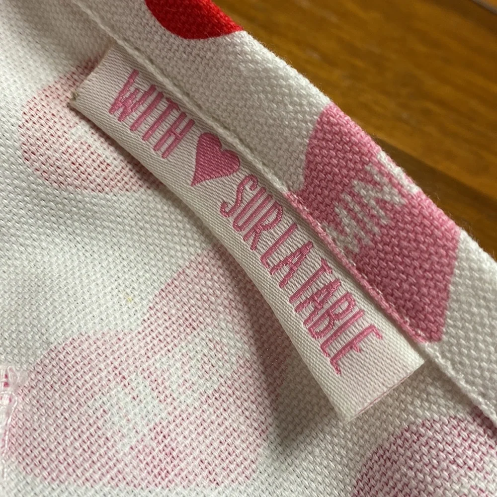 Mommy and Me Matching Valentine Aprons NWOT